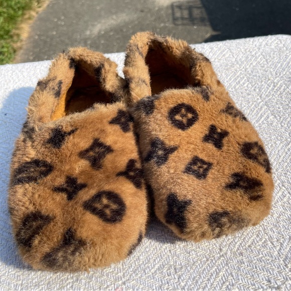 Fluffy Brown Loafer Slippers - Picture 1 of 4